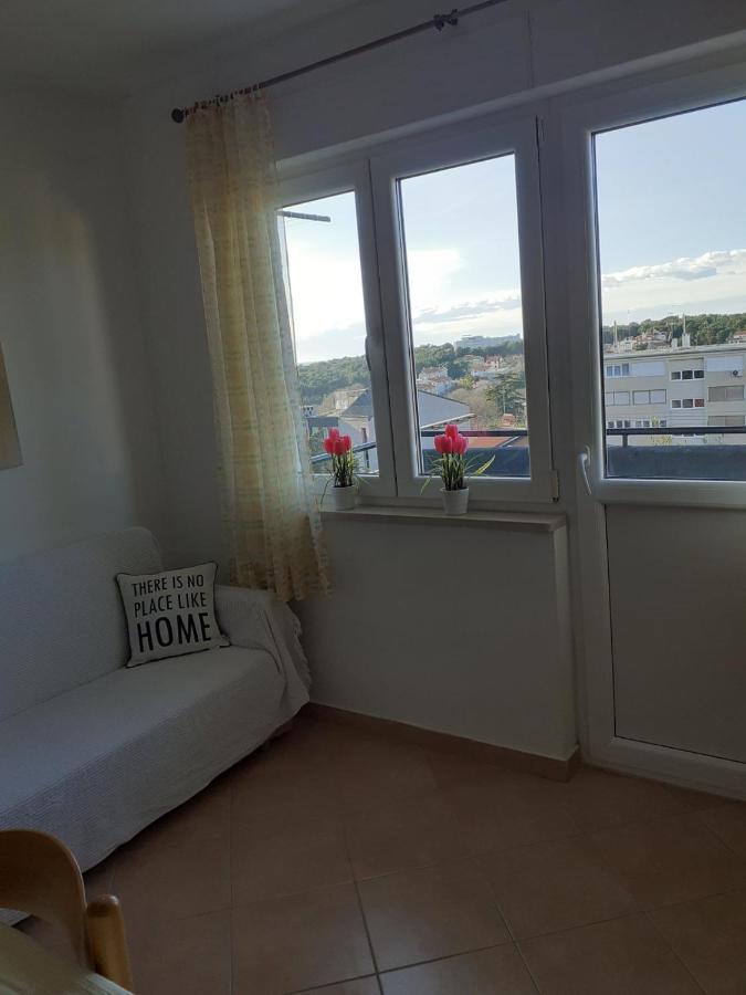 Apartamento Nada 5 - Apartman S Pogledom Na More Pula Exterior foto